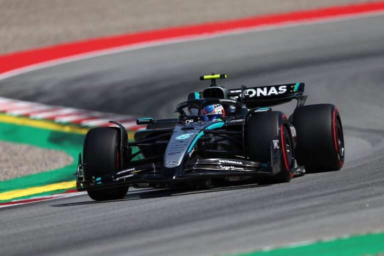 Mercedes at a loss over “very odd” high temperatures issues