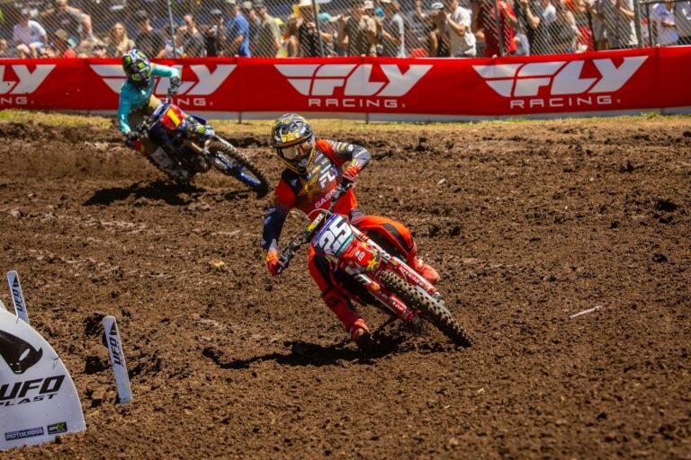 Rider DiFrancesco and Haiden Deegan Collide at Washougal National