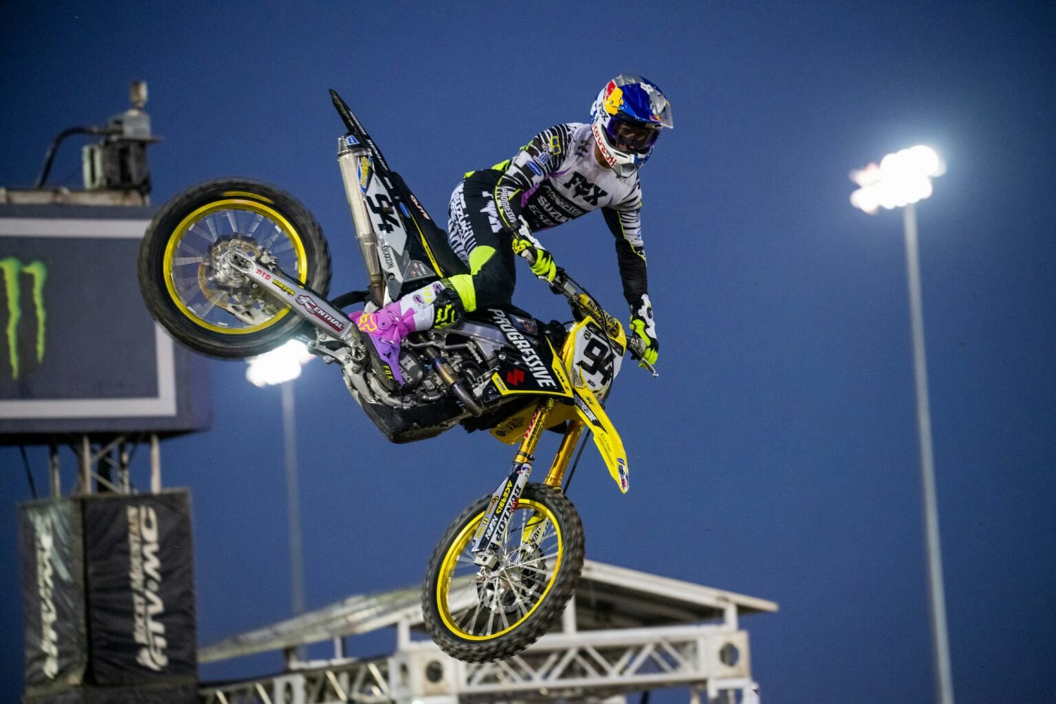 Roczen earns $200,000 with late playoff rally