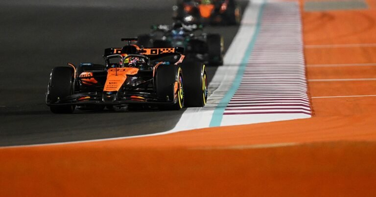 Piastri rekindles title hopes with dominant Qatar Sprint win