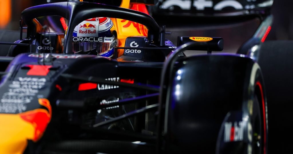 ‘We stay in the fight ’til the end’ – Verstappen surprised by McLaren calls in Qatar