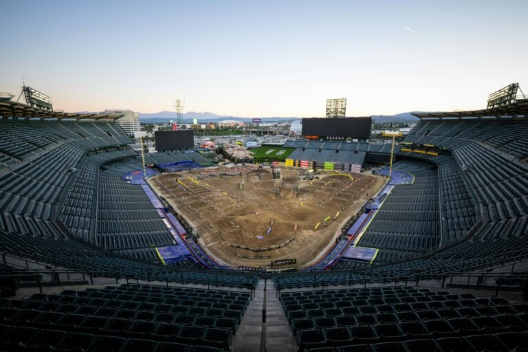 Live Written Updates and Results From Anaheim 1