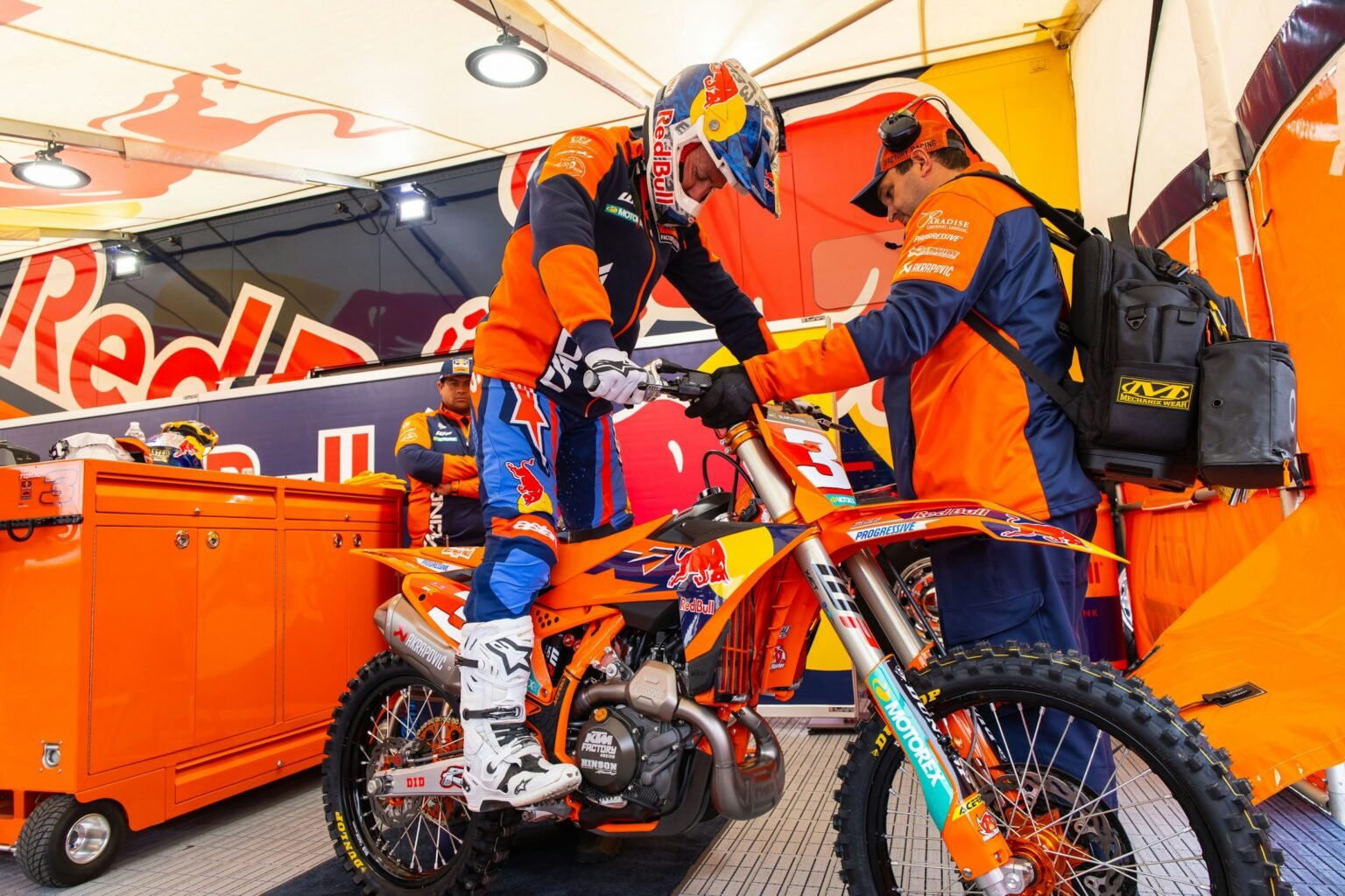 Weege Show Wednesday: Yamaha’s Pipe Line from Amateur to 450 & How Eli Got Faster