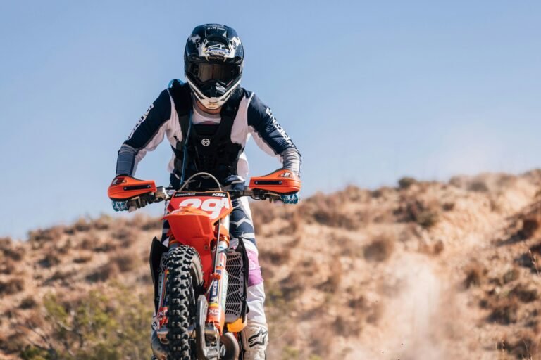 New Moose Synapse Hydra Protector Blends Protection and Hydration