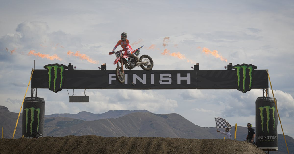 Sacha Coenen (MX2) and Tom Vialle (MXGP) Win MXGP of Argentina Opening Round Qualifying Races