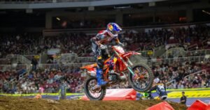 What is going on with Eli Tomac? St. Louis SX: “The good thing is …we are still tied for the lead”