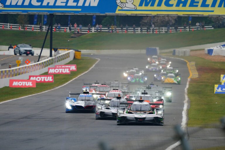 #24 BMW Leads After An Hour At Petit Le Mans